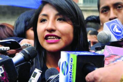 Evaliz Morales vacunación en la Procuraduría General del Estado