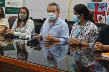 Frente político Comunidad Ciudadana apoyando a Carlos Mesa ante la persecución política