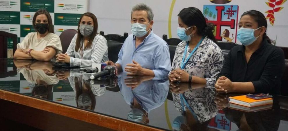 Frente político Comunidad Ciudadana apoyando a Carlos Mesa ante la persecución política