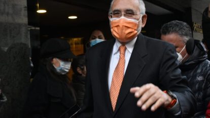 Carlos Mesa se acogió a su derecho al silencio ante la Fiscalía