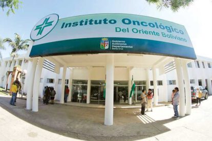 Huelga de hambre en Santa Cruz por adeudo de sueldos en el Hospital Oncológico