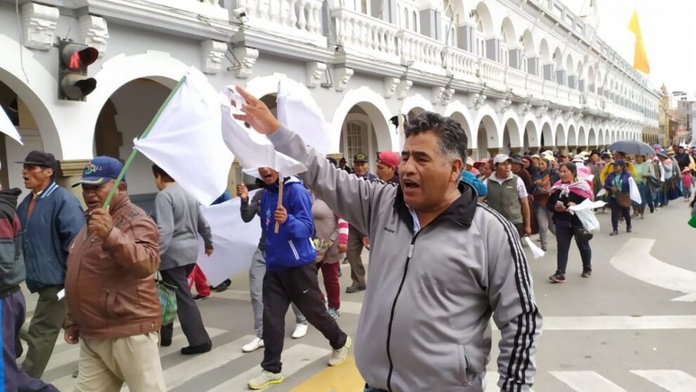Paz para Bolivia en la marcha de Fedjuve