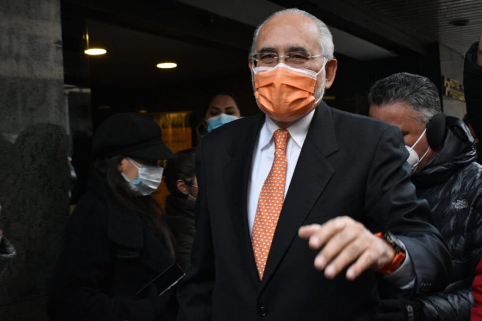 Carlos Mesa sostiene que el Ministerio Público se convirtió en un martillo judicial