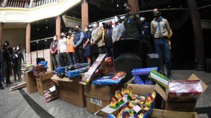 Prohibición de fogatas y venta de juegos pirotécnicos en Cochabamba