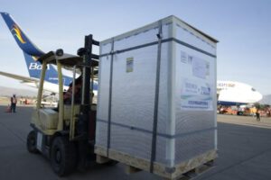 Vacunas Sinopharm llegan a Bolivia