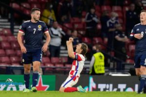 Croacia clasifica a octavos tras vencer a Escocia en la Eurocopa