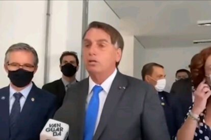 Bolsonaro insultó a periodista sobre el uso del barbijo