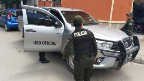 Vehículo oficial interceptado en Pocoata