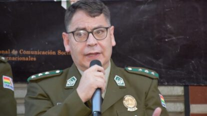 Material antidisturbios en funciones diplomáticas en China
