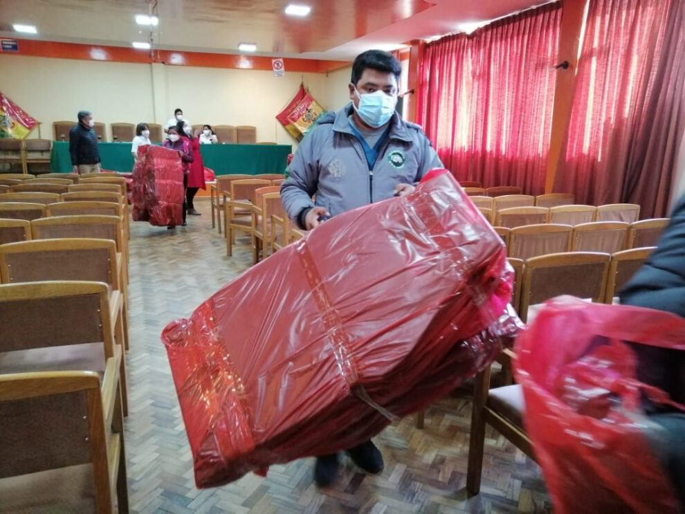 Colchones para pacientes Covid en Oruro