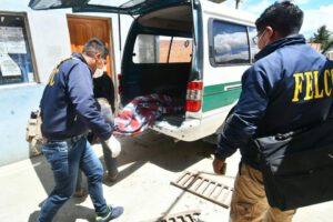 Levantamiento de cadáveres por Covid-19 en Cochabamba