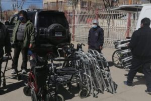 Donación de insumos médicos por Rotary Club Oruro a centros de salud