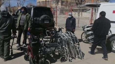 Donación de insumos médicos por Rotary Club Oruro a centros de salud