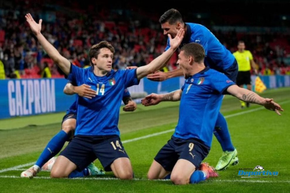 Italia y Dinamarca clasifican a cuartos de final en la Eurocopa