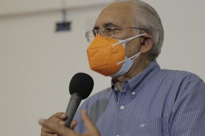 Imagen referencial del expresidente Carlos Mesa denuncia intimidación y hostigamiento