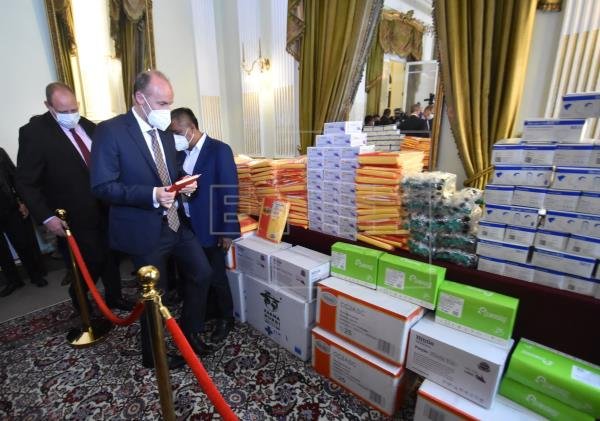 Donación insumos médicos de España a Bolivia