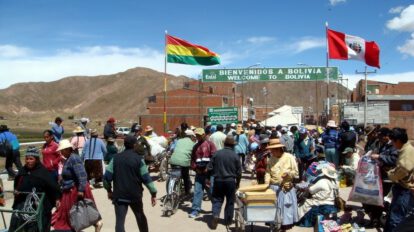 Contrabando en Desaguadero, frontera con Perú