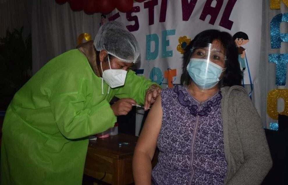 Vacunación contra el Covid-19 en Oruro