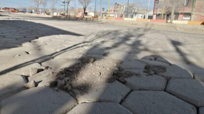 Alcantarillado en La Aurora, uno de los problemas de la urbanización