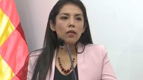 Patricia Hermosa acusa a excomandante de la Felcc por el supuesto robo de la libreta de Evo Morales