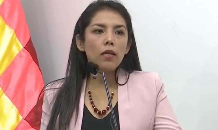Patricia Hermosa acusa a excomandante de la Felcc por el supuesto robo de la libreta de Evo Morales