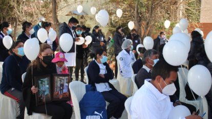Homenaje a médicos que perdieron la vida en el cumplimiento de su misión