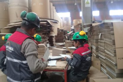 Trabajadores de Cartonbol