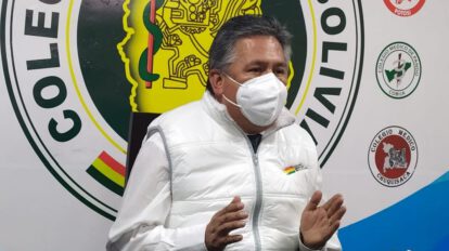 Luis Larrea considera que ampliar rango de edad en la vacunación masiva refleja una falta estrategia
