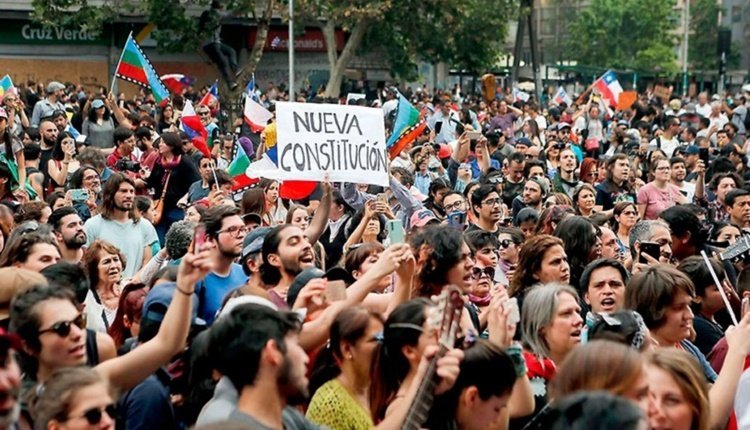 Convención Constituyente Chile redactando nueva Constitución