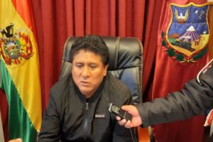 Saúl Aguilar continuará como Alcalde de Oruro