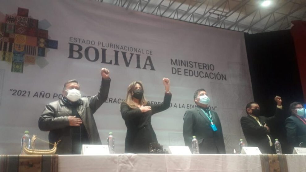 Presentación del programa lenguas originarias para estudiantes de nivel inicial