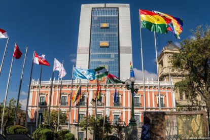 Alimentación de Arce en la Casa Grande del Pueblo