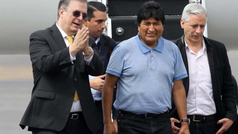 Evo Morales en conferencia de prensa en México