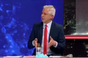 Álvaro García Linera durante la entrevista con Red Uno