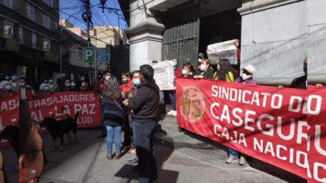 Paro nacional indefinido de la Federación Nacional de Trabajadores de Seguridad Social de Bolivia