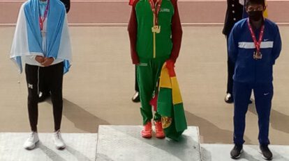 David Ninavia campeón sudamericano en 5 mil metros