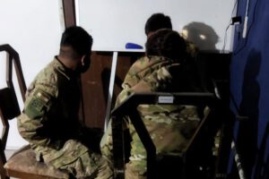 Militares ebrios en La Paz