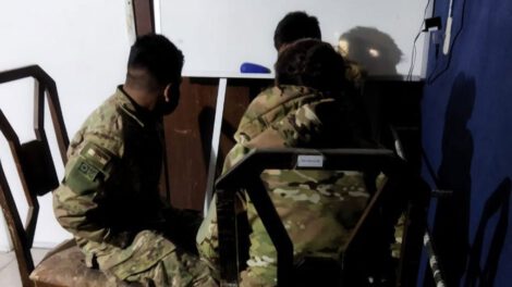 Militares ebrios en La Paz
