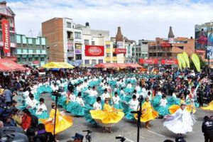Entrada folklórica Virgen del Carmen en El Alto