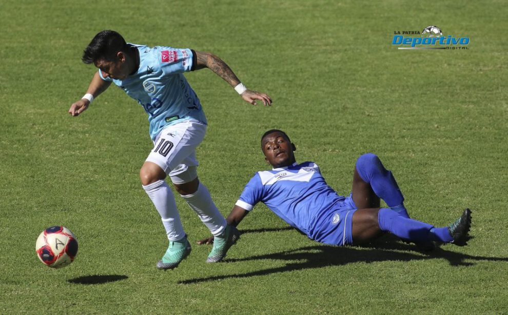 Aurora derrota a San José en el torneo de fútbol boliviano
