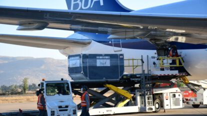 Vacunas Sinopharm llegan a Bolivia