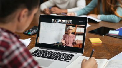 Gastos en educación de los padres para sus hijos