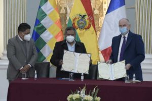 Acuerdo de adopción internacional entre Bolivia y Francia