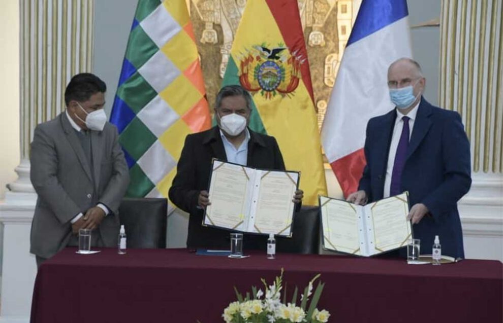 Acuerdo de adopción internacional entre Bolivia y Francia