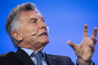 Mauricio Macri en denuncia penal por envío de material bélico