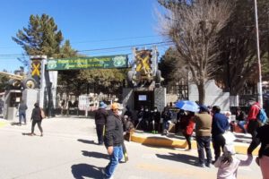 Reclutamiento de soldados en puertas del Camacho