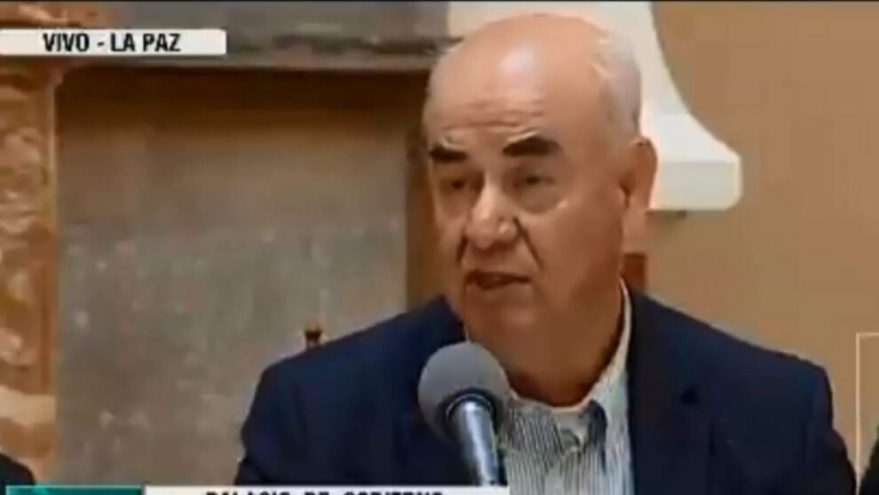 Ministro de Economía José Luis Parada garantiza la continuación de programas sociales
