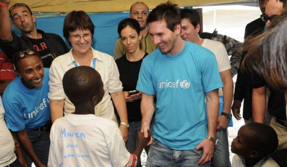 Fundación Leo Messi dona medicamentos a niños bolivianos