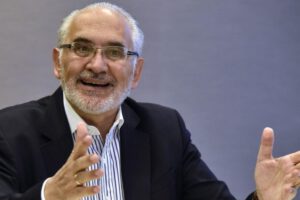 Educación en Bolivia: Carlos Mesa critica a Luis Arce