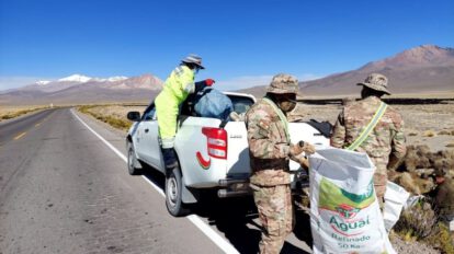 Campaña de limpieza en la carretera a Tambo Quemado